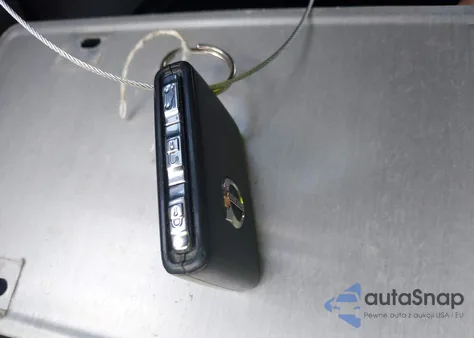 2018 Volvo Xc60 T5 from USA, damaged, VIN LYV102RK8JB074467